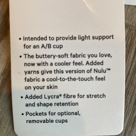 🍋 NWT Lululemon Nulu and Mesh Yoga Bra, size 4, removable cups included - Picture 3 of 13